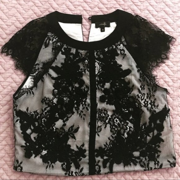 Ontwelfth ♥️ BLACK Lace Round Neck Blouse - Picture 1 of 6